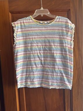 Cute Boden rainbow tee!